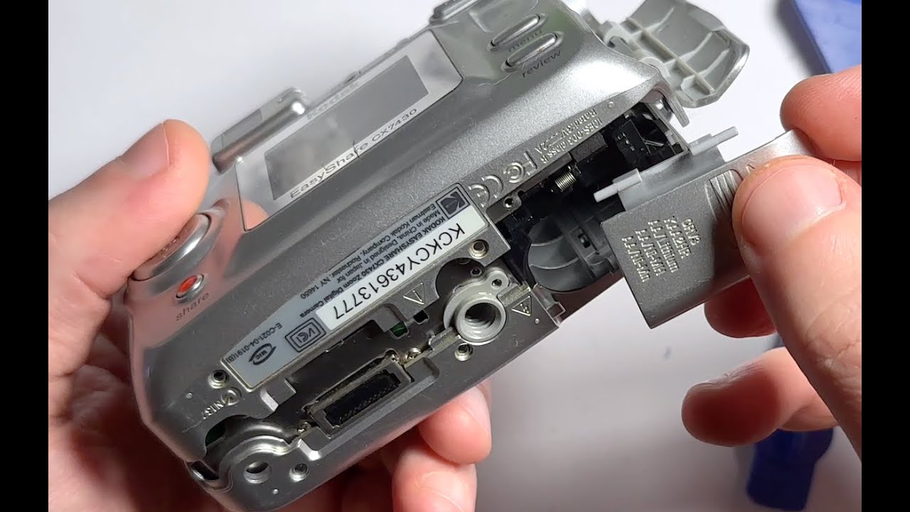 Kodak EasyShare Digital Camera battery cover remove, disassembly