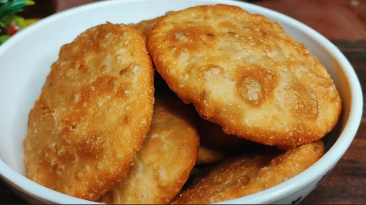 আলু পুরি রেসিপি | Aloo Puri recipe | Potato Puri in bengali video | Potato Snacks | Puri Recipe |
