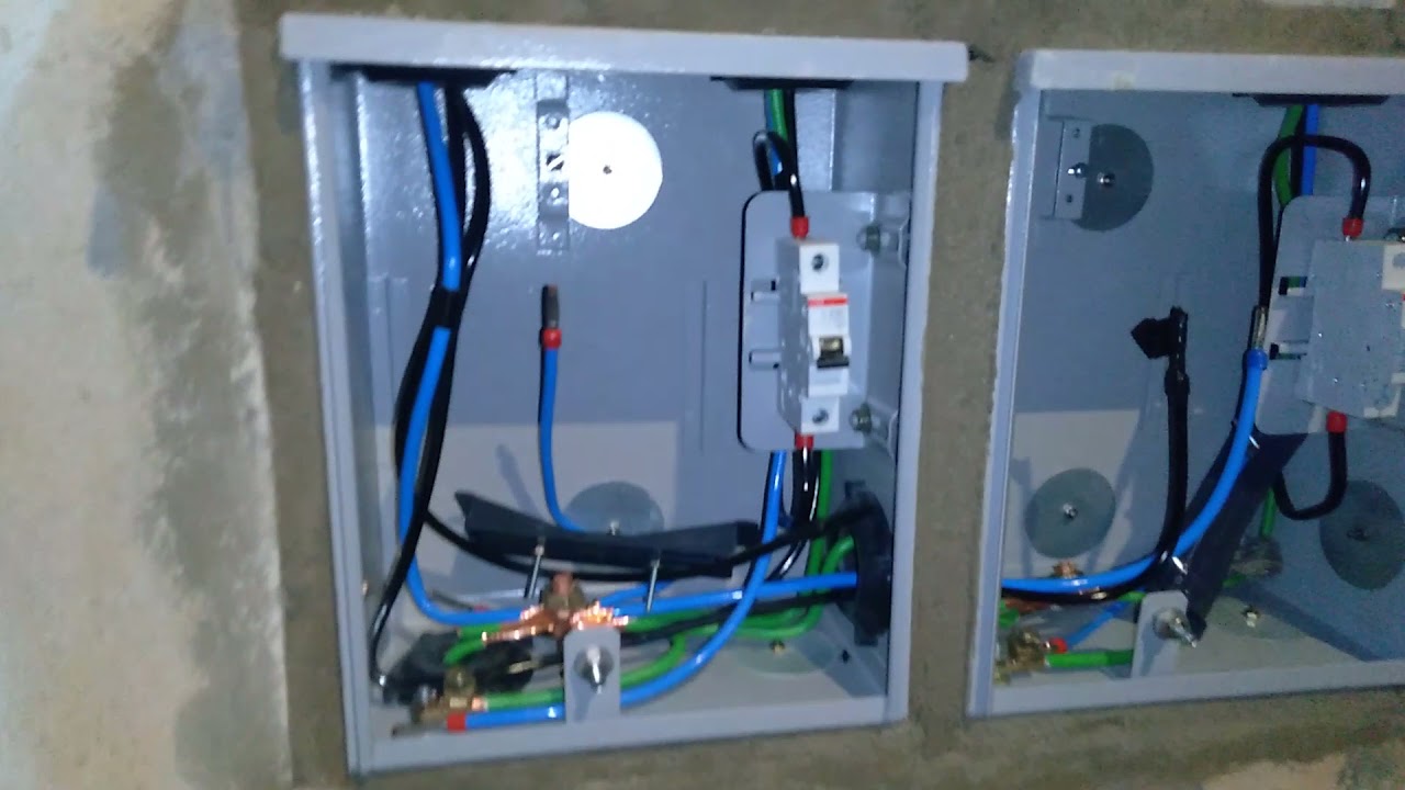 PADRÃO CEMIG DUAS CAIXAS 127 VOLTS,  50 AMPER, 7 MTS SEM O POSTE.