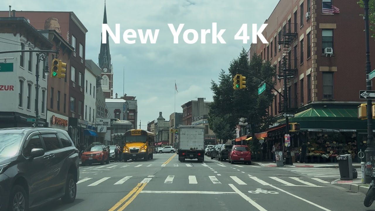 4K New York - Driving tour of Brooklyn ( Manhattan Avenue )