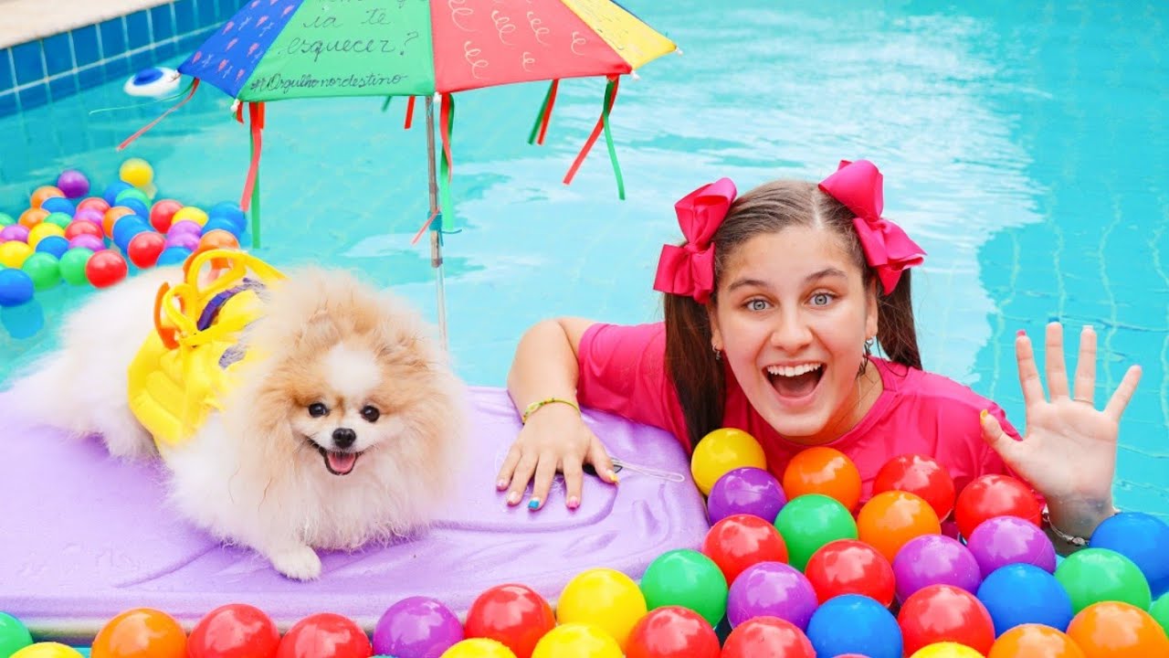 Собака просто не хочет купаться - Kids Pretend Play Bathing Dog
