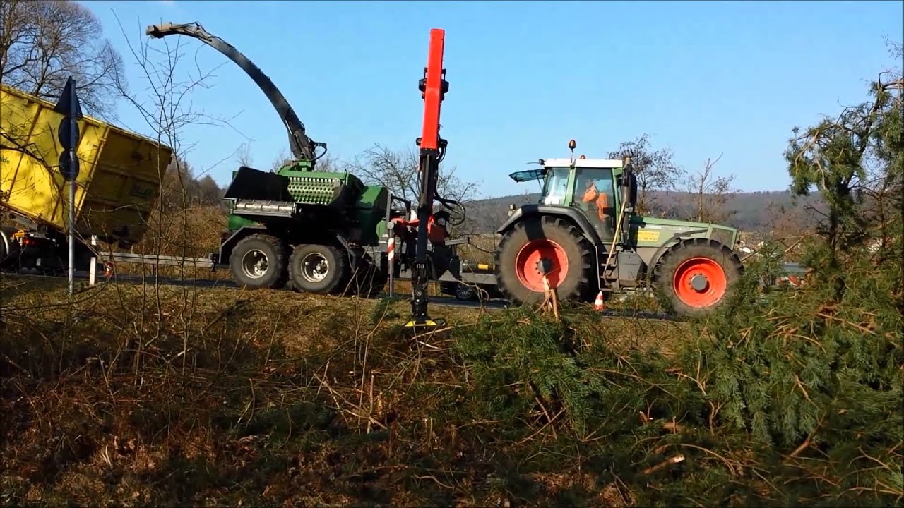 Hackschnitzel Häckslen 2015 mit Fendt Favorit 926 und Wüst KPC 12, Mercedes Benz Actros