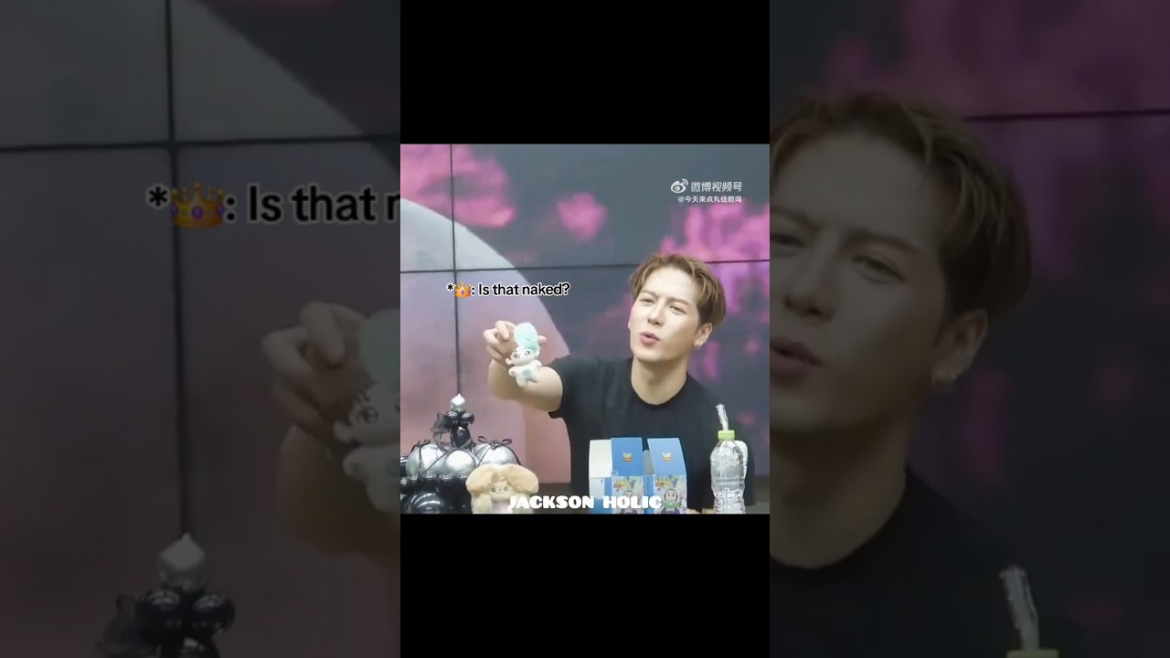 fan give Jackson an naked doll 🤣like MV 