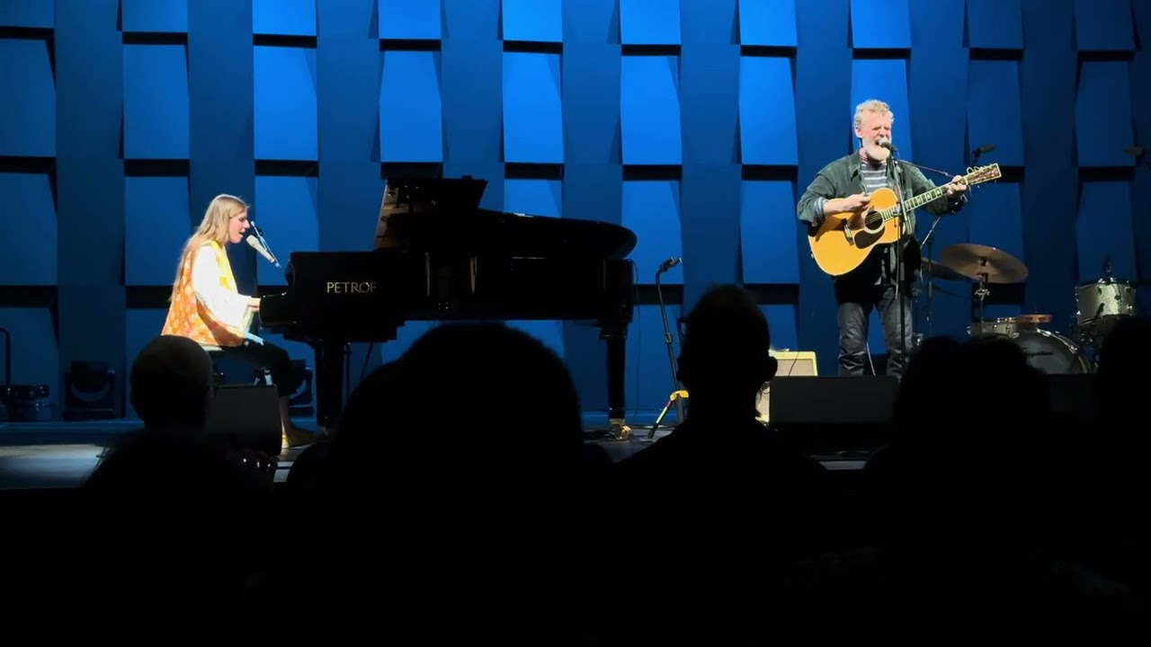 The Swell Season :: Falling Slowly (Forum Karlín, Prague, 21-05-2025)