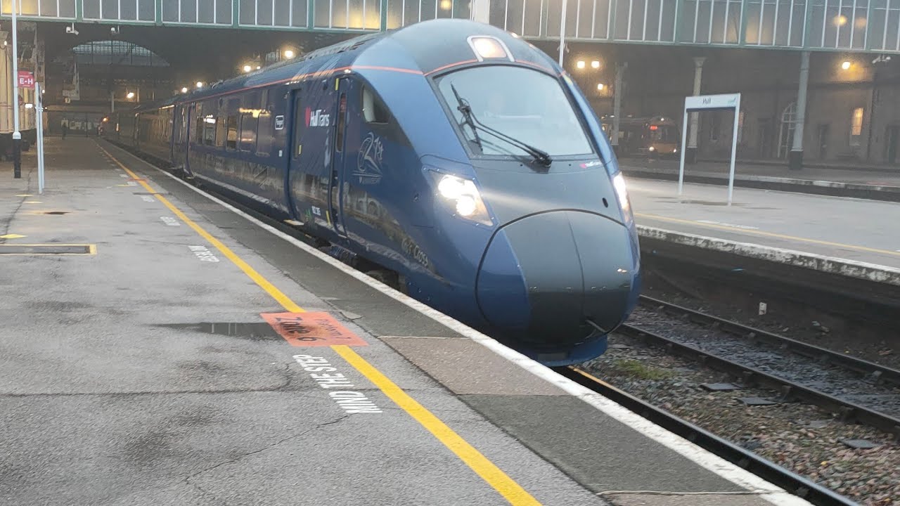 Trains at Hull - 14/12/2021
