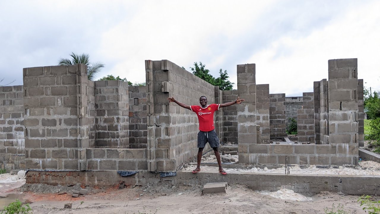 TAZAMA MJENGO HUU NJEE MPAKA NDANI NI BALAA INA ROOMS 3 ILA VYOO VYAKE NISAWA NA CHUMBA KIMOJA
