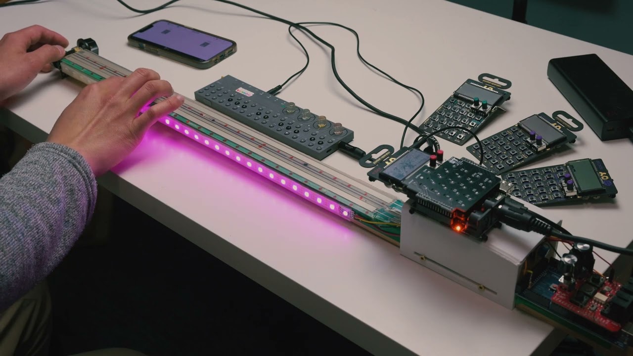 Teenage Engineering PO-28 robot with MiDiLin #PO10DIY