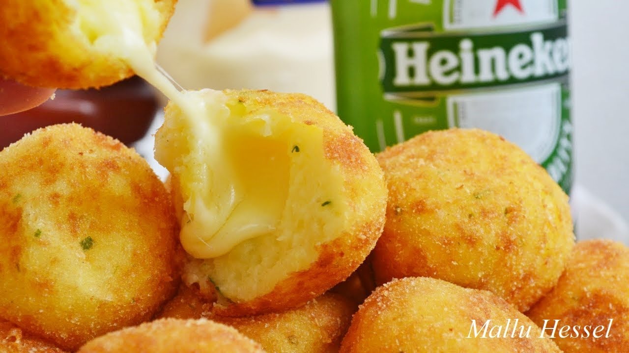 Receita de Bolinhas de queijo Petisco de boteco super cremosas  - Mallu Hessel