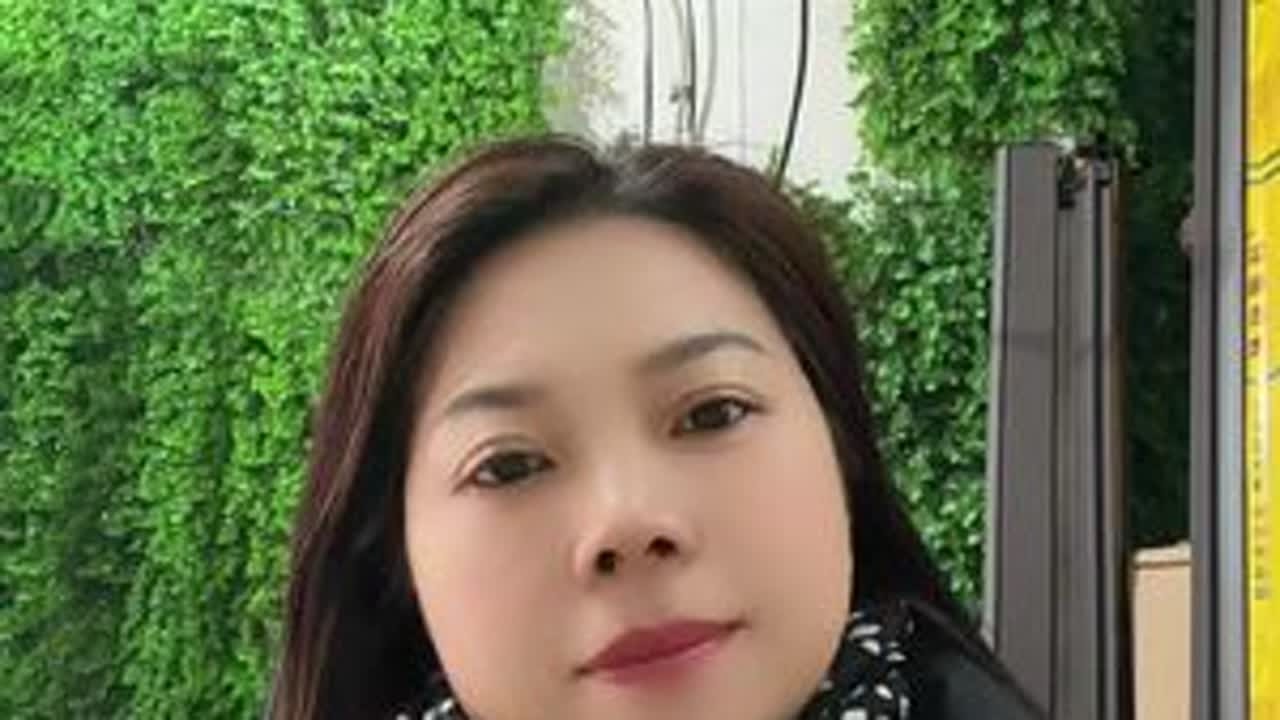 当今的社会呀，男女的婚姻了，太不平等了。