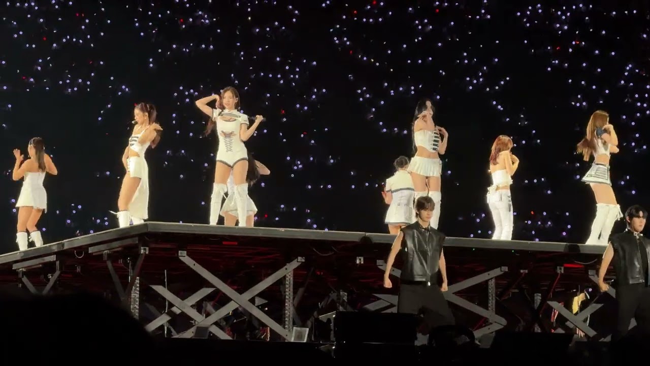 TWICE -《 MAKE ME GO & SET ME FREE 》THIS IS FOR WORLD TOUR IN KAOHSIUNG 20251124 4K
