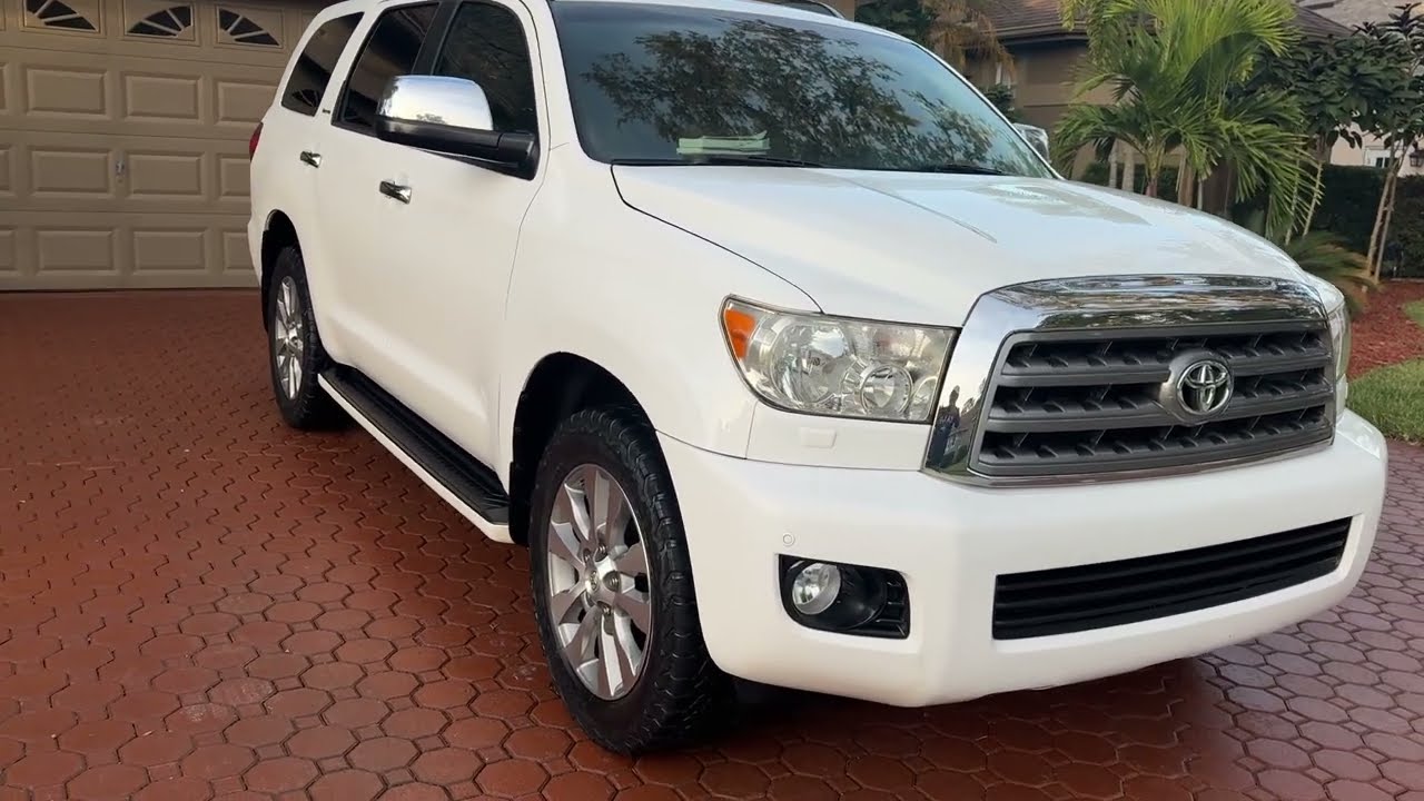14 TOYOTA SEQUOIA LIMITED 4X4 FL В НАЛИЧИИ И В ОЧЕНЬ ХОРОШО УХОЖЕННОМ СОСТОЯНИИ С НАВИГАЦИОННОЙ B...