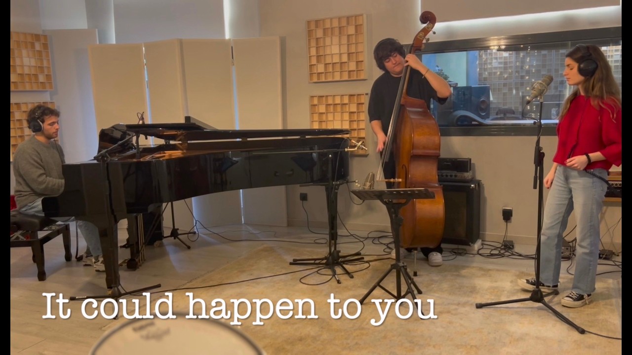 It Could Happen To You interpretado por Camel Jazz Trío