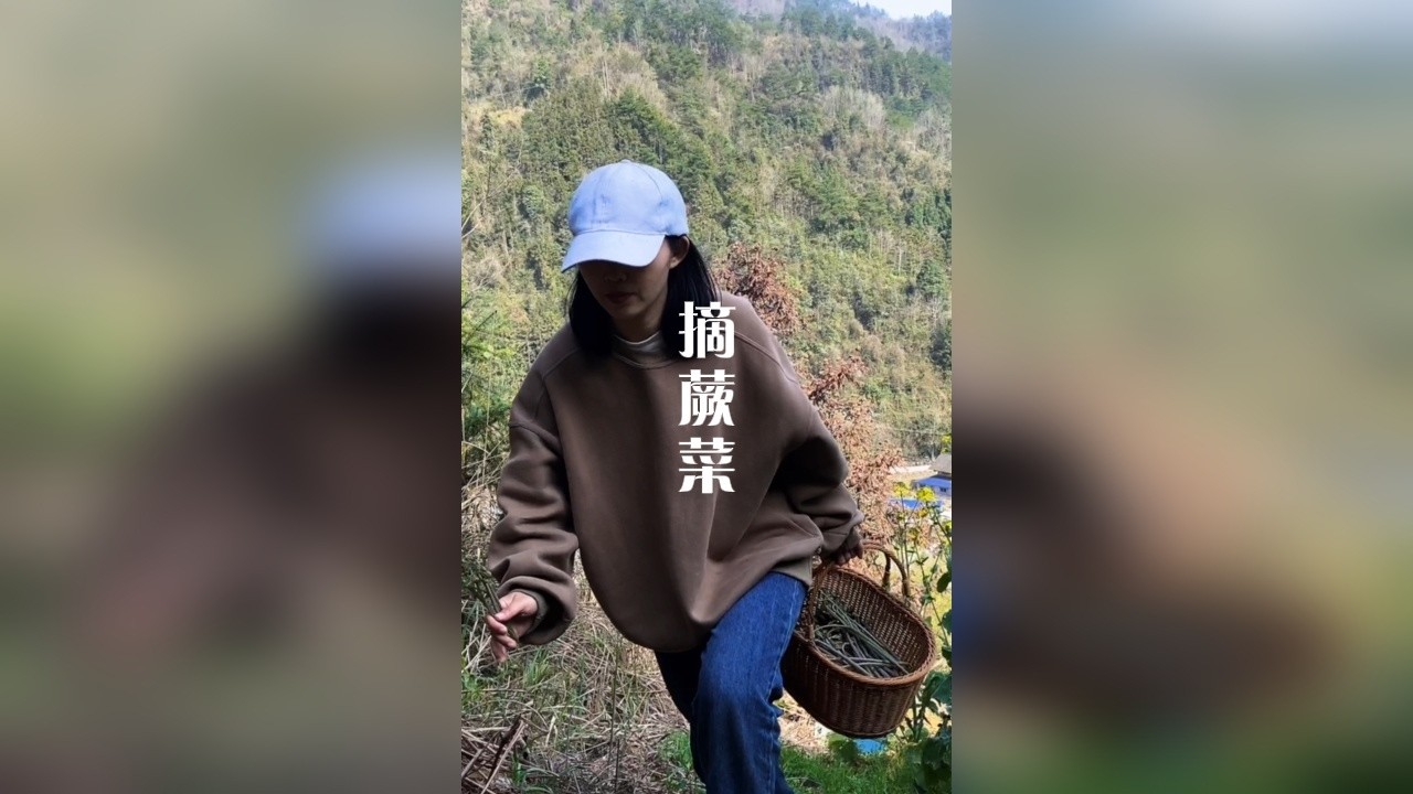 掐蕨菜的声音也太治愈了，新鲜的蕨菜配上腊肉不要太美味