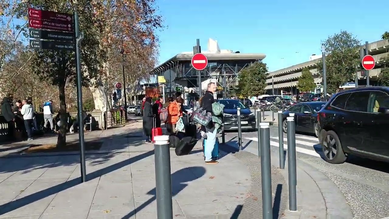 Toulouse Walking Scenery 🇨🇵- Gare Matabiau to Lidl by bd.Minimes & pont de l'Embouchure- 27 Dec 2024