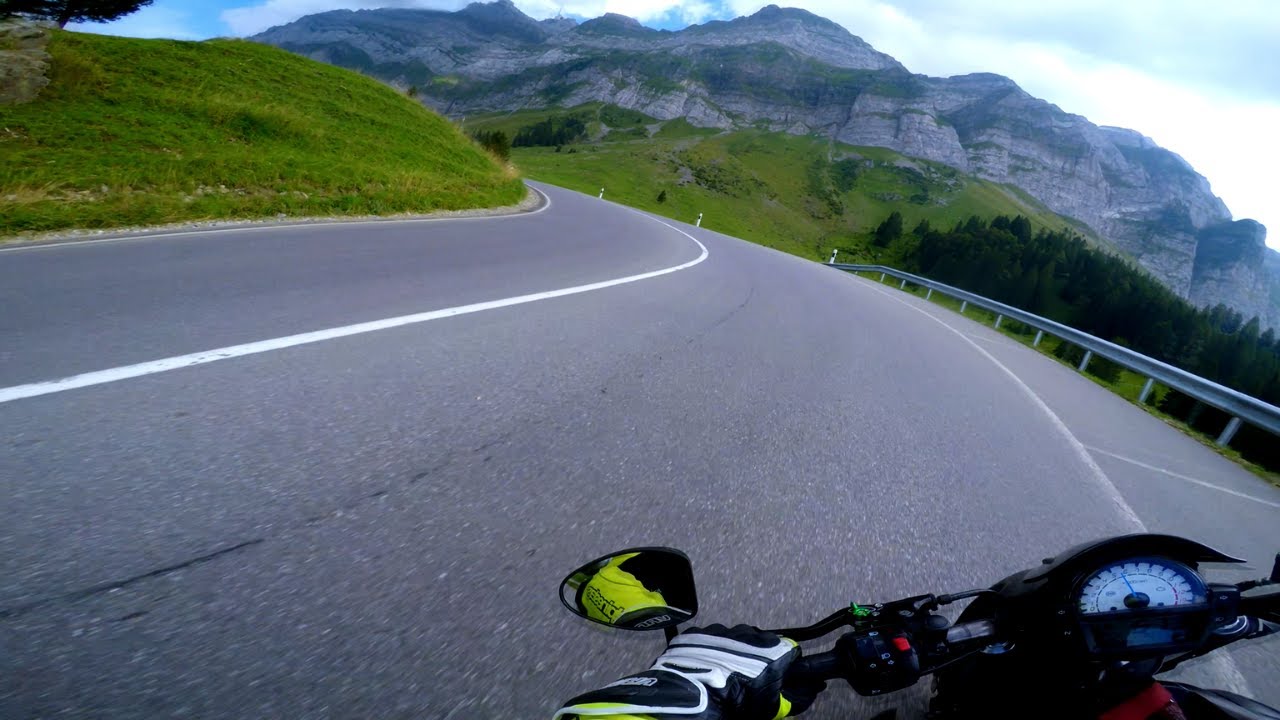 Kawasaki ER6n | Mountainroad  |  Fast riding  |
