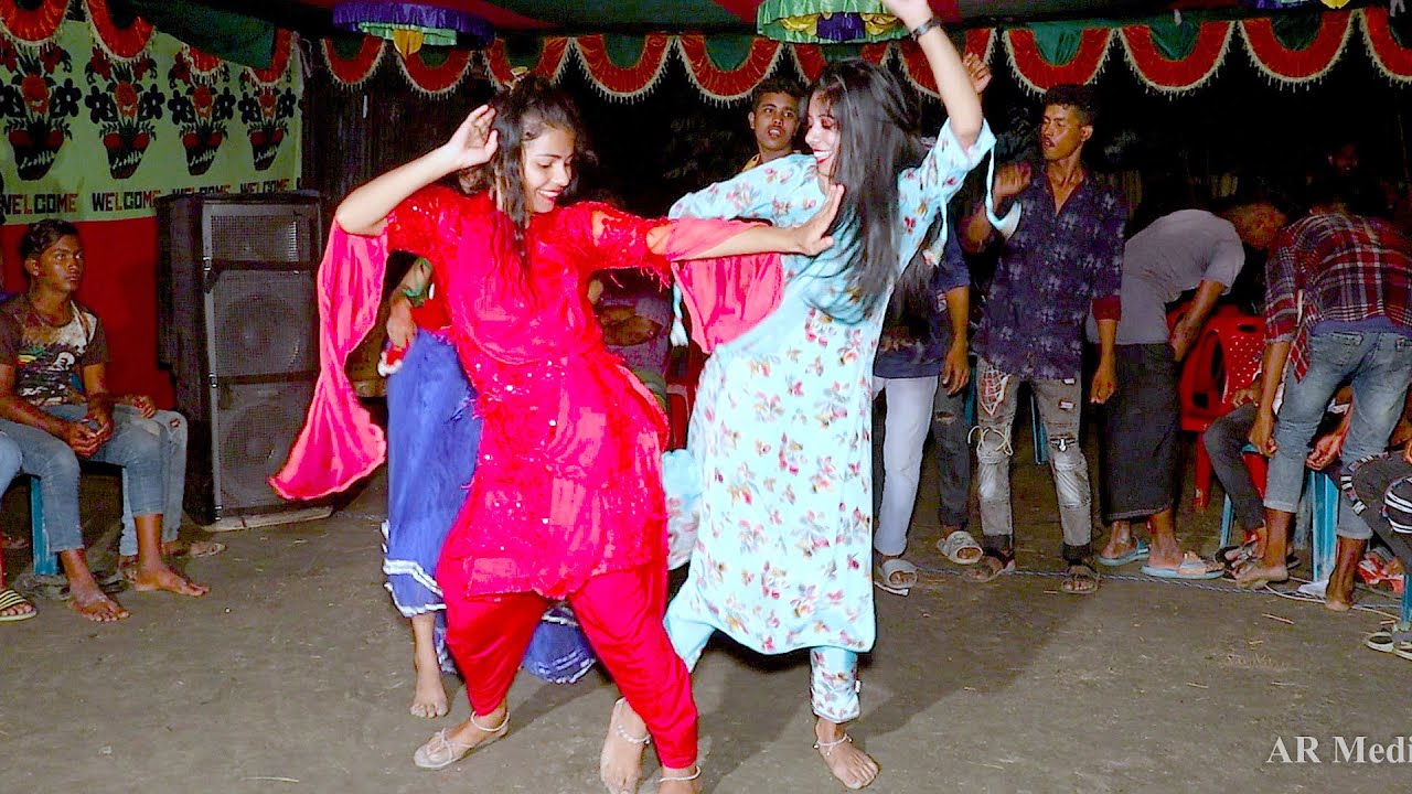 বিয়ে বাড়ীর উরাধুরা ড্যান্স | Dj Wala Babu Mera Gaana Chala Do | Rajasthani Dj Song | Wedding Dance
