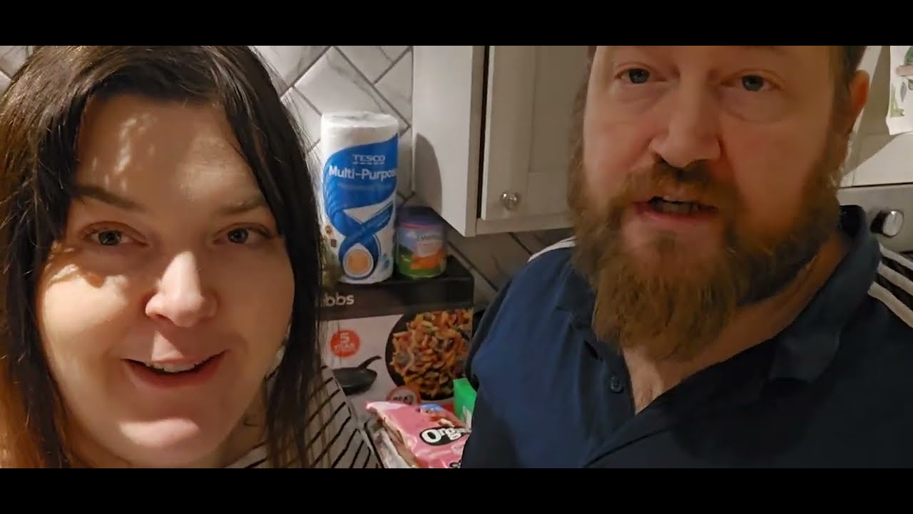 Огромная покупка продуктов из Tesco на 299 фунтов стерлингов для нашей семьи из 14 человек