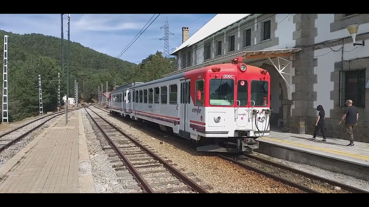 UT 442 Renfe llegando al Puerto de Cotos, linea C9.