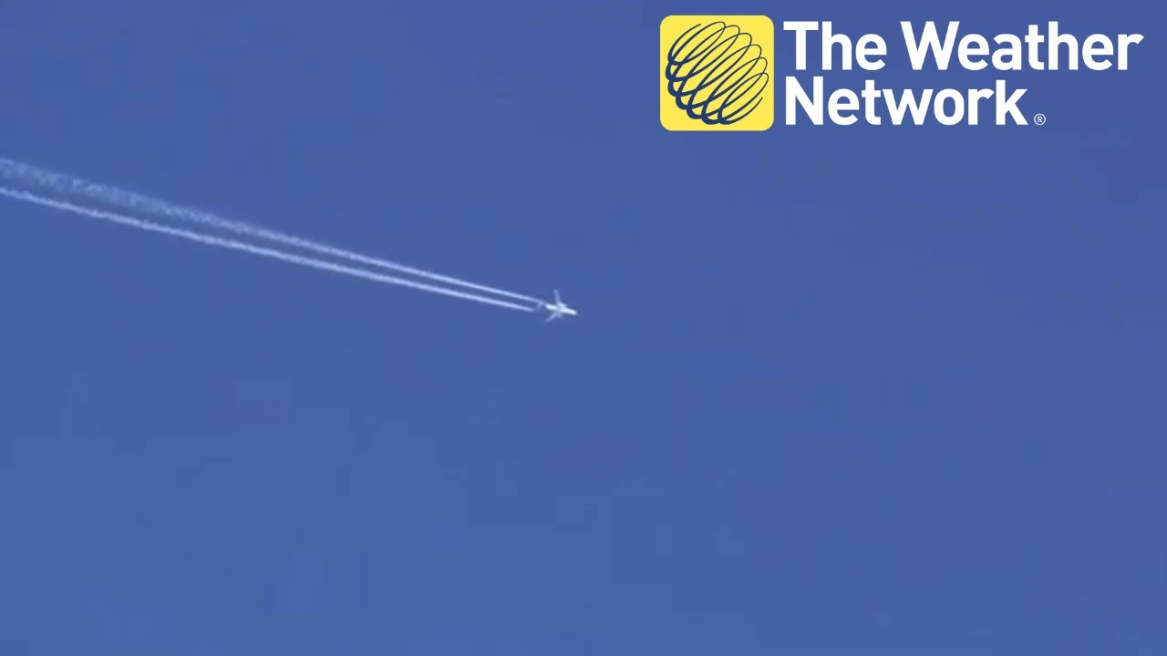 Why planes leave streaks across the sky - Science Behind Contrails