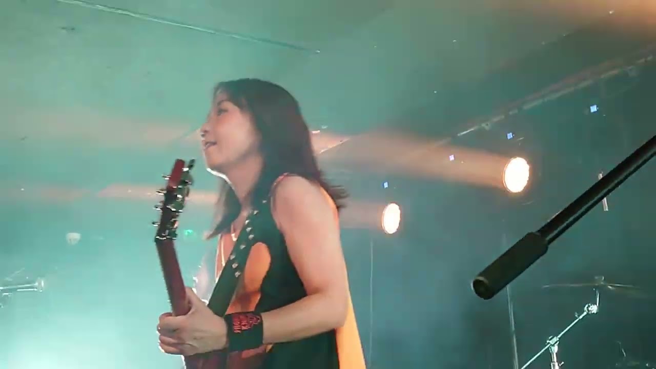 Shonen Knife 40 years Prague 26MAR23 Rock Cafe