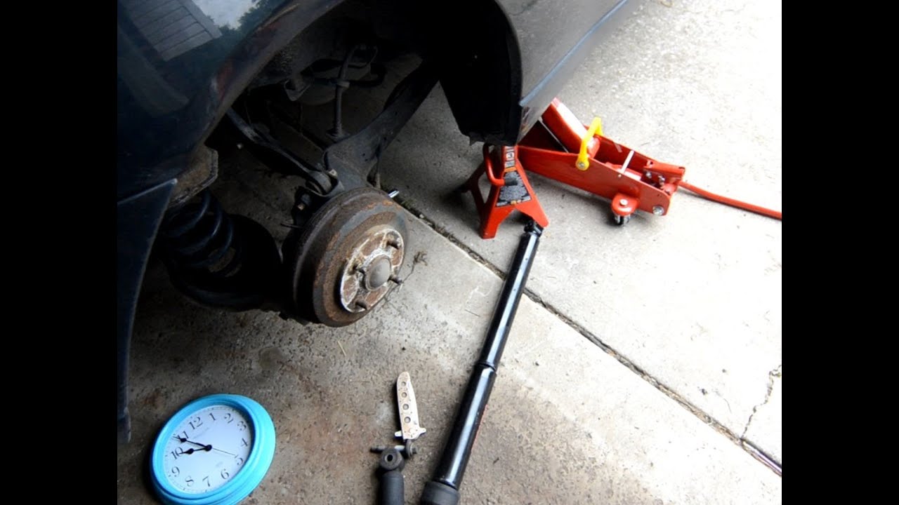 Ford focus rear shock / strut replacement