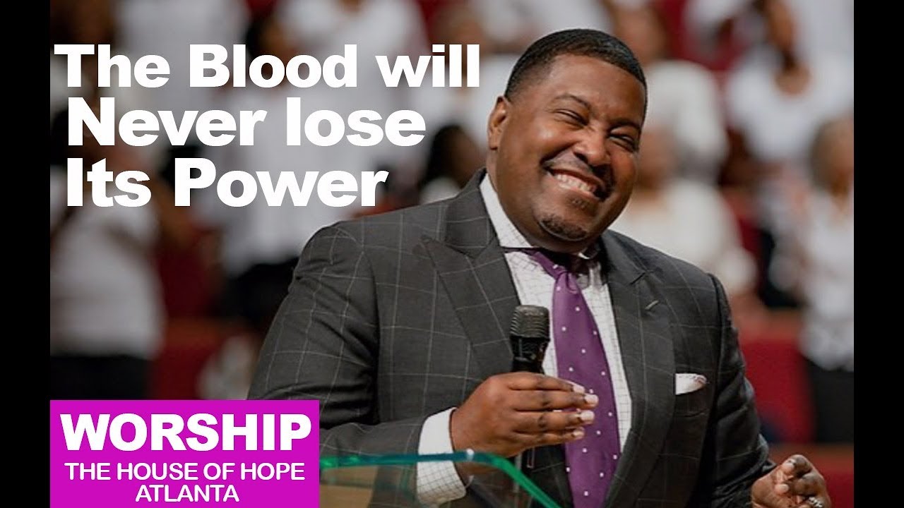 Dr. E. Dewey Smith Jr. singing The Blood will Never Lose Its Power
