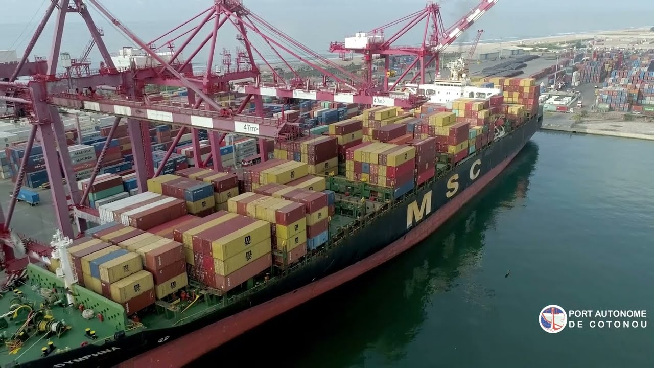 Le Port de Cotonou En Marche