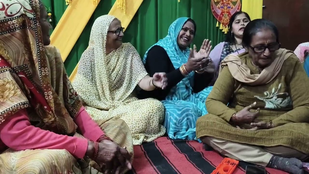 बन्ना बन्नी गीत वरना बुलाए बरनी ना आए आज प्यारी बरनी री अटरिया सूनी पड़ी🙏🏻🥰❤️❤️