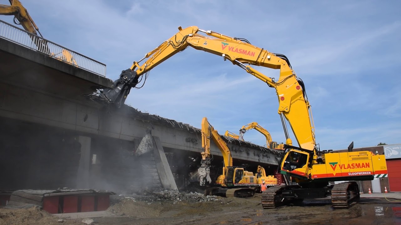 Hitachi ZX 890-6 LCH STC triple with Dehaco/ MBI CR 100R concrete shear - Vlasman