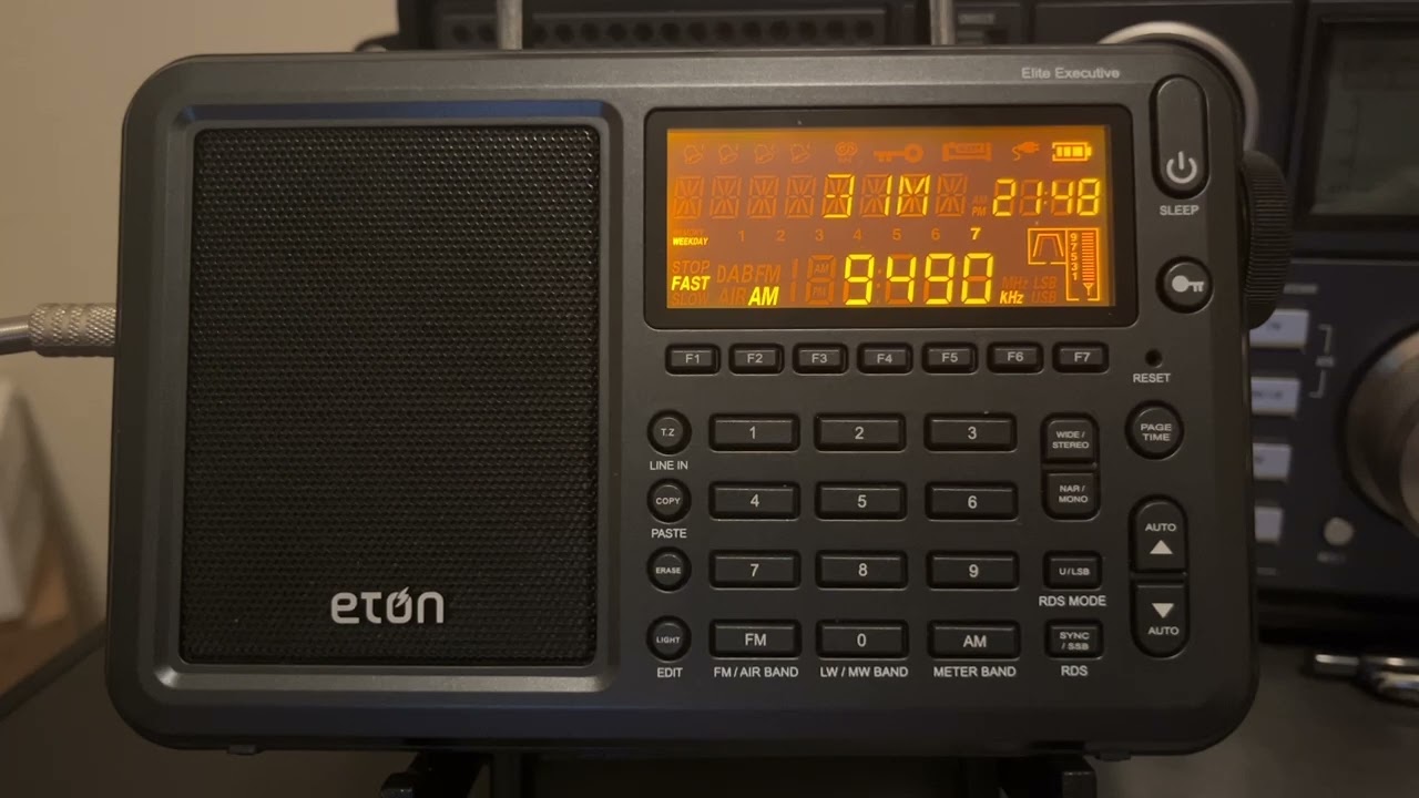 R. Republica in Spanish on 9490 KHz. Heard in Texas on Eton Elite and 125 ft longwire. 02:54 UTC.
