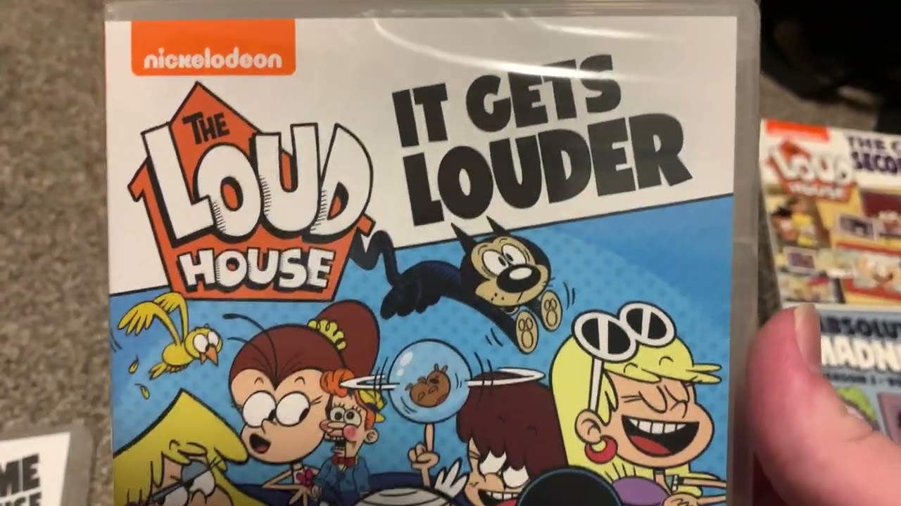 In depth opening of the complete first season of The Loud House DVD. ￼