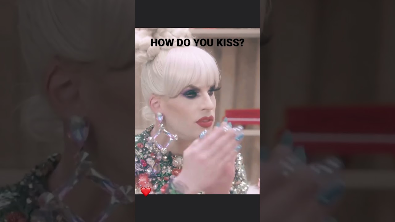 The iguana 🦎 #katyazamolodchikova #alyssaedwards #trixiemattel #trixieandkatya