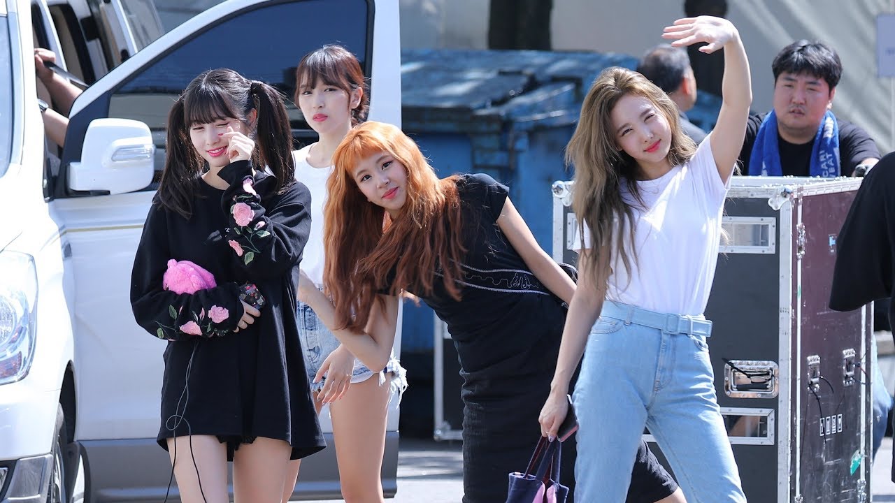 180715 트와이스(TWICE) 인기가요 퇴근길 (Inkigayo) 4K 직캠 by 비몽
