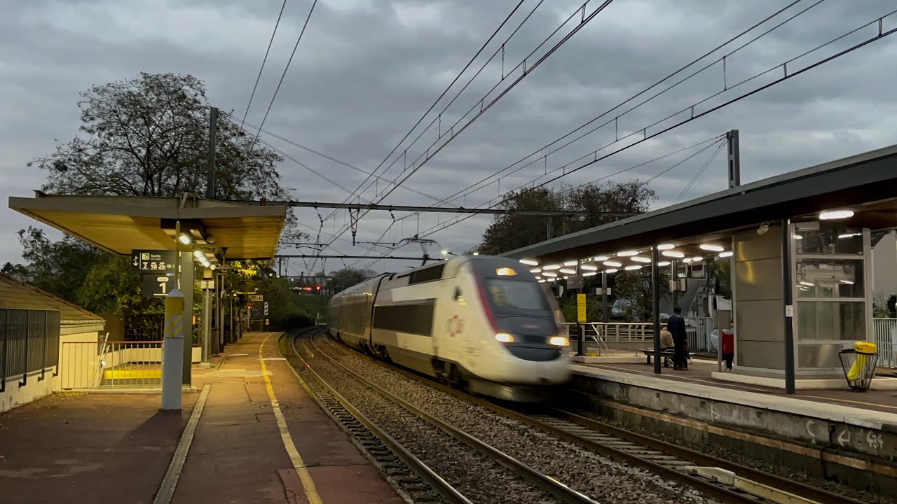 Spot RER D , TER , Transilien-R et TGV en gare de Yerres