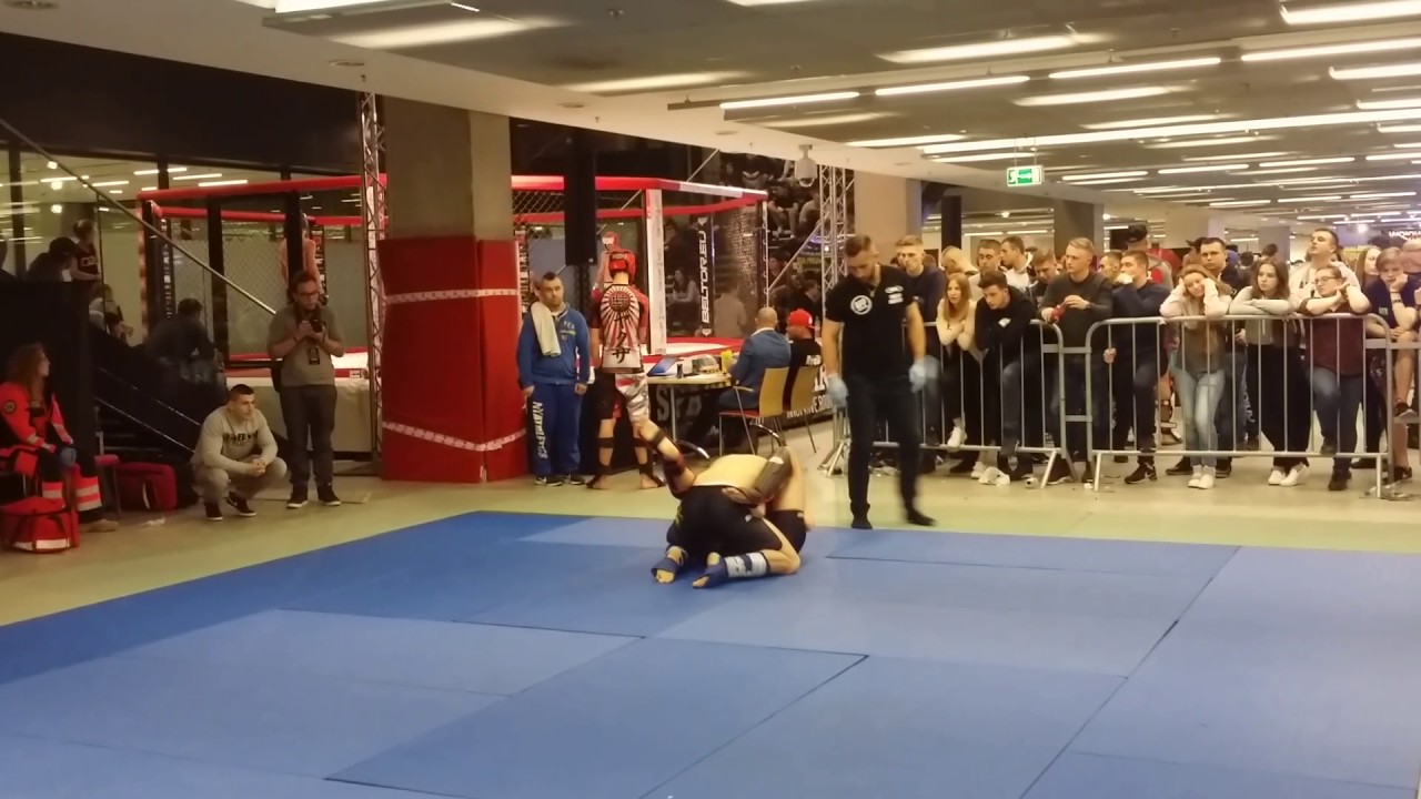 Amatorskie Mistrzostwa Polski MMA Warszawa 25.03.2017 - pierwsza walka MMA w życiu Marcin Jach