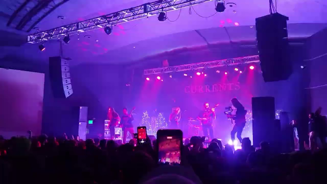 Currents - How I Fall Apart - Live