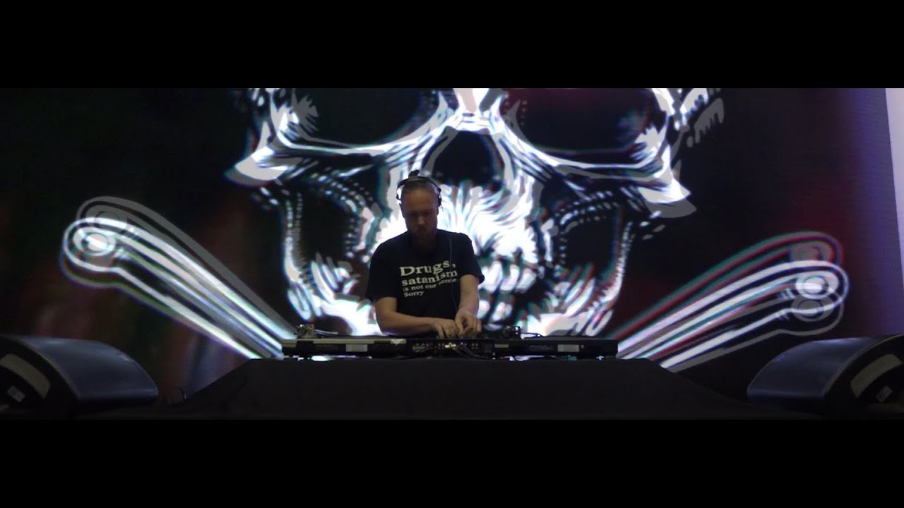Savage B-day classic Therapy Sessions set at Visualpower Studioline