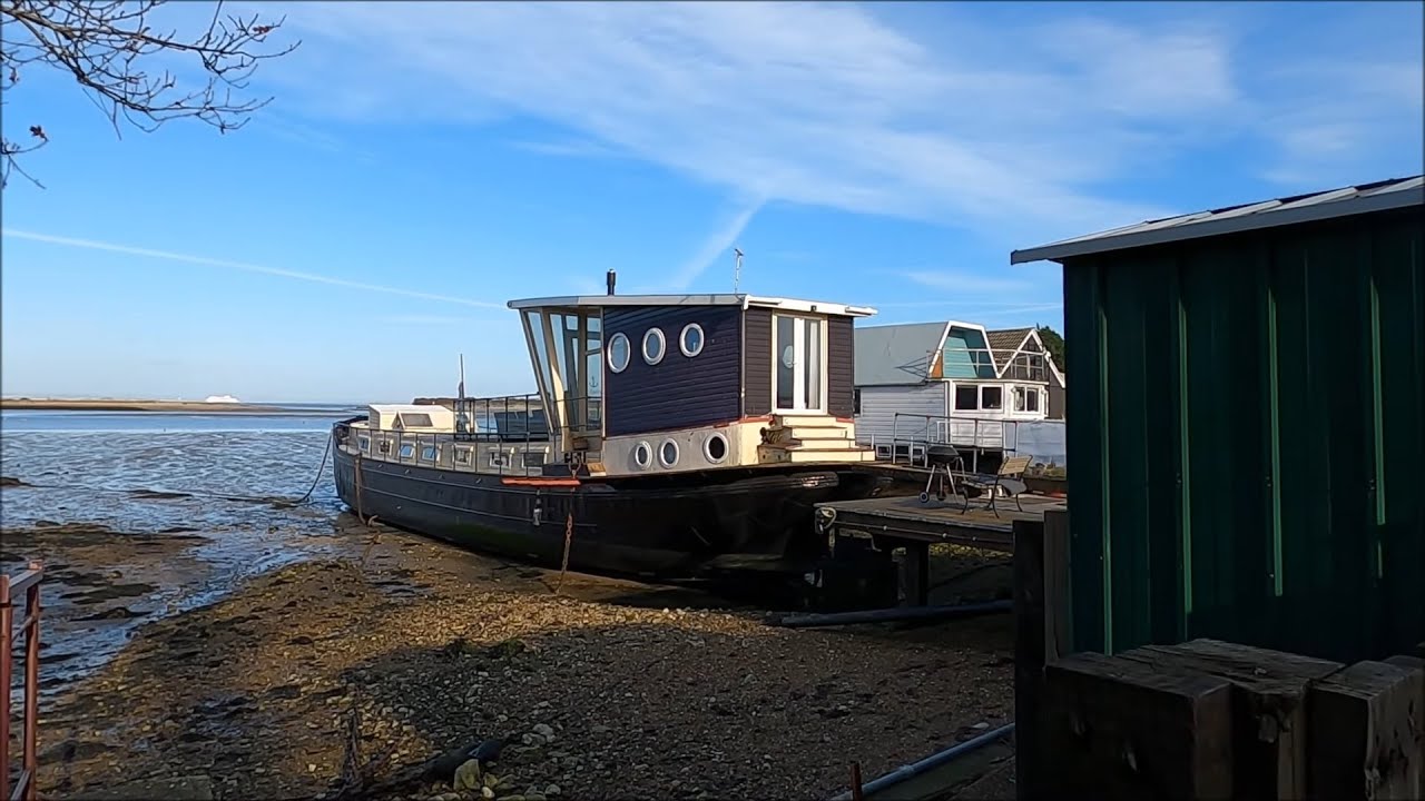 Virtual Walk - Bembridge Harbour & Houseboats - Isle Of Wight - January 2022 | kittikoko #bembridge