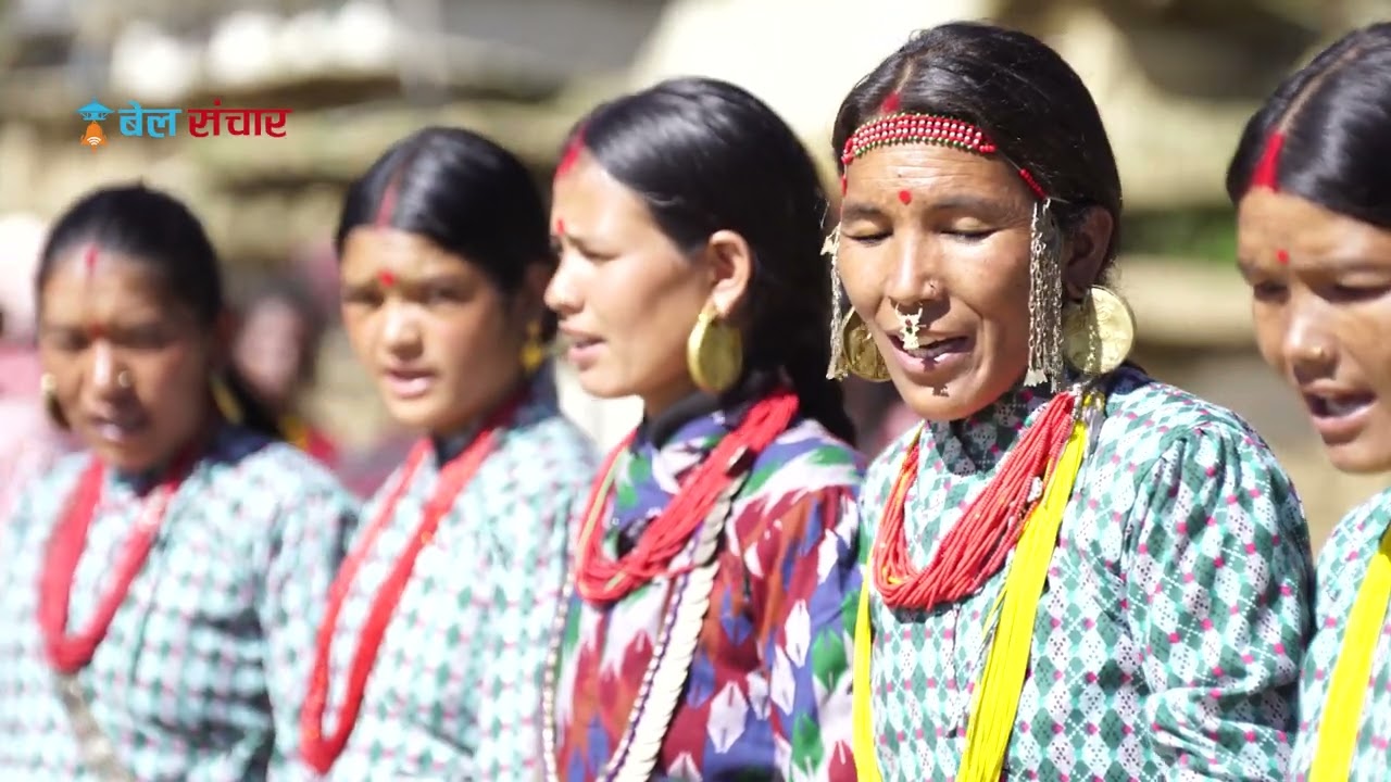 तिला गाउँपालीकाका महिलाहरु प्रम्परागत देउडा गित गाउदै #deudasongs #Tilagaupalika
