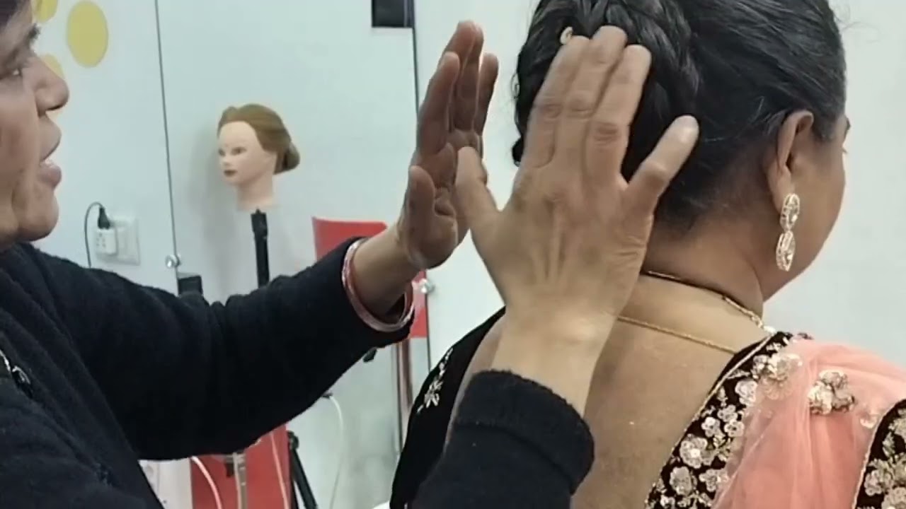 सॉफ्ट पार्टी मेकअप#beautiful hair do सुमित्रा अहलावत यूनीक ब्यूटी salon 