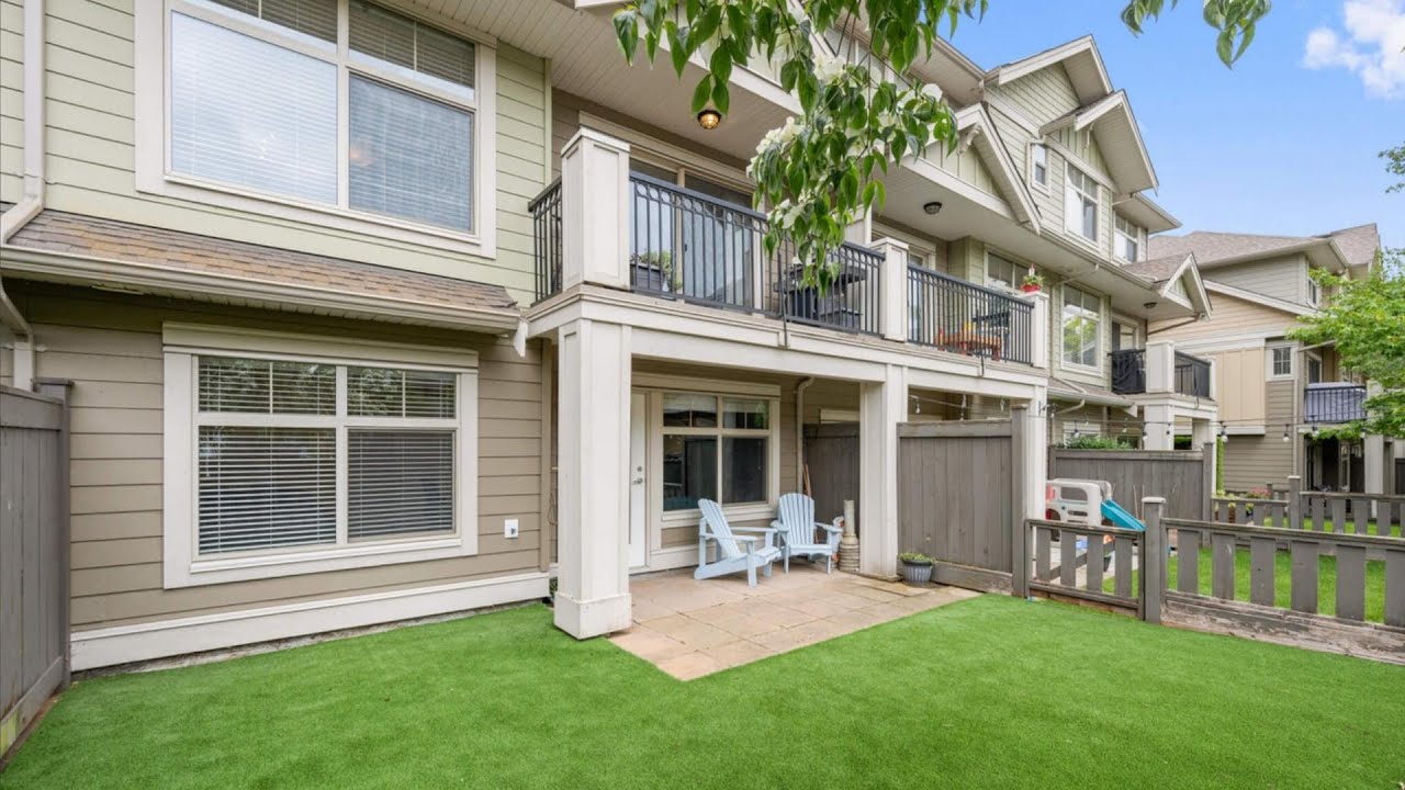 4 Bed, 4 Bath Townhome For Sale In Murrayville | 33 - 22225 50 Ave, Langley