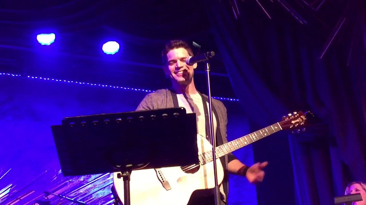 Jeremy Jordan & Ashley Spencer @ Sony Hall “Guitar Medley”