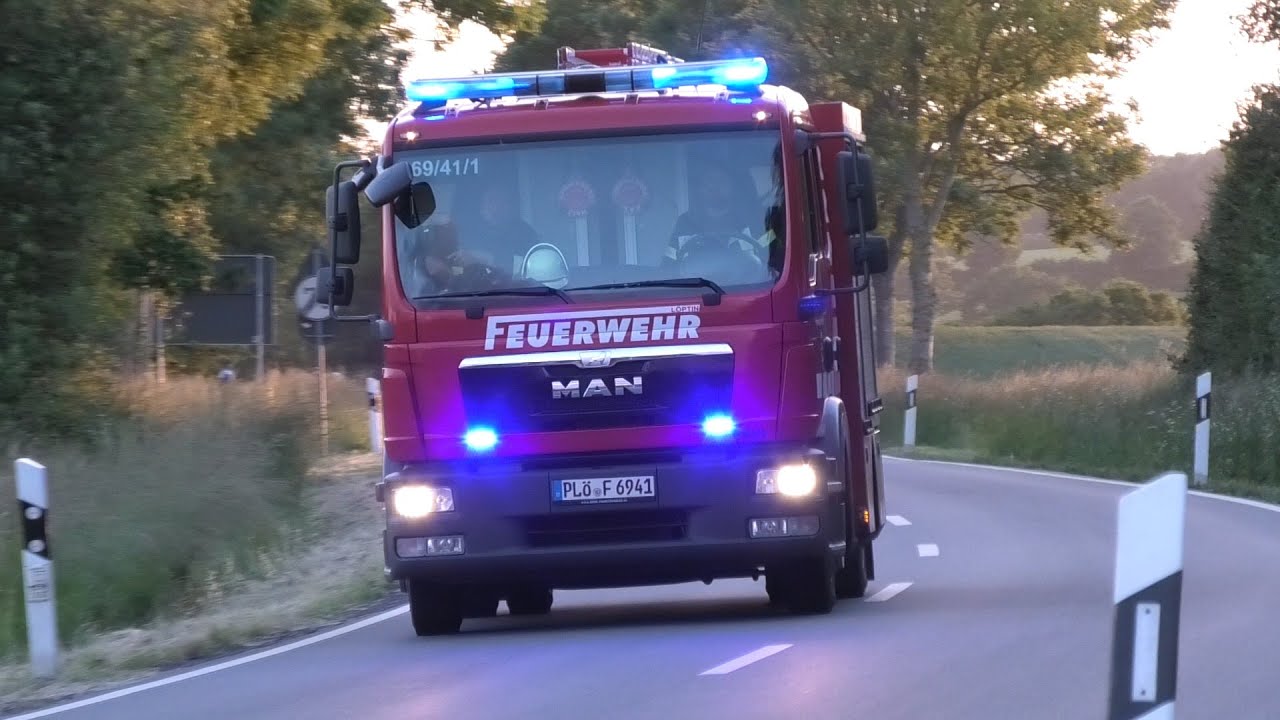 [Brennt Lagerhalle in voller Ausdehnung] Einsatzfahrten FF L&ouml;ptin, Sch&ouml;nb&ouml;ken & Ruhwinkel
