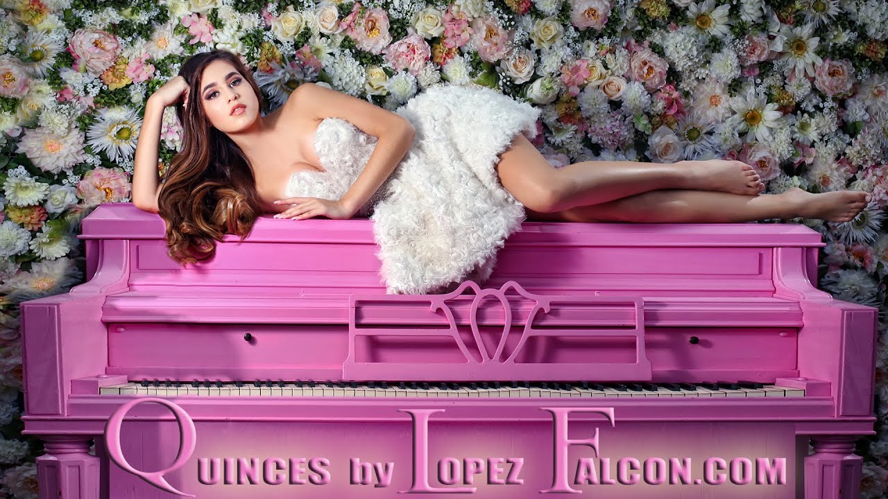 Quinces in Miami Quinceañera Dresses Photography & Video Quince Photographer XV Años with Pink Piano