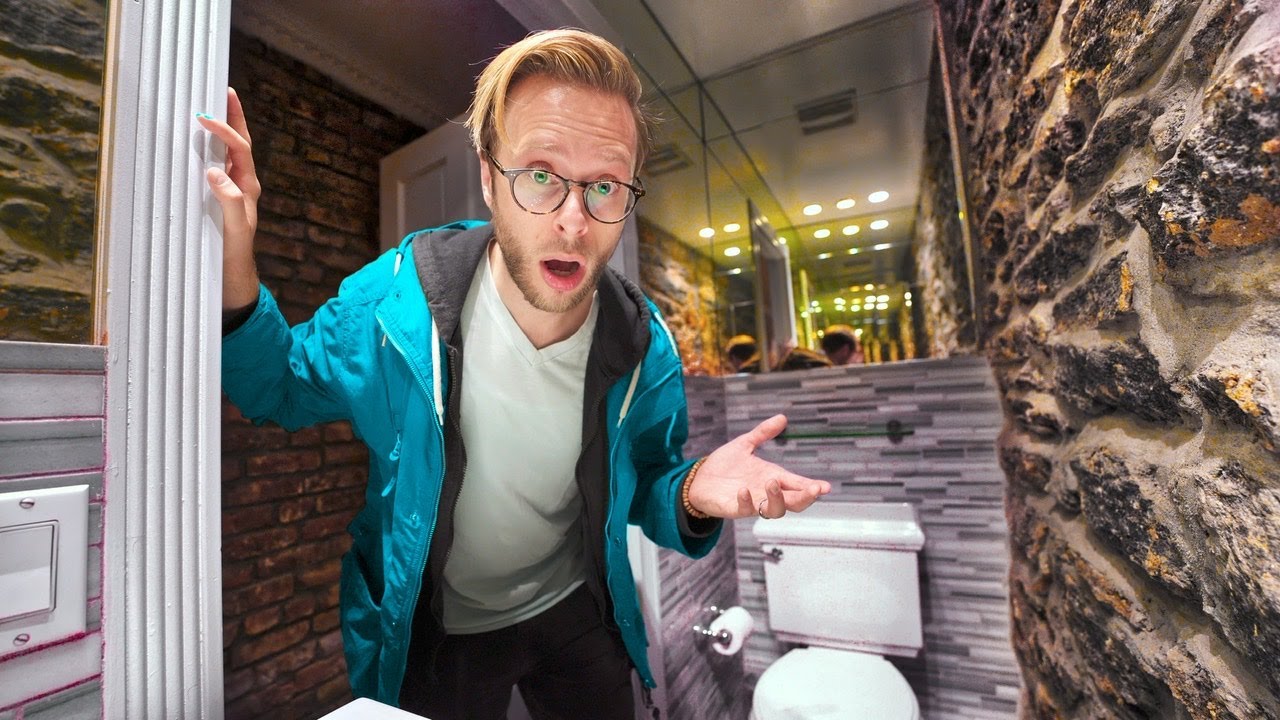 This Tiny Apartment Lurks Beneath NYC…