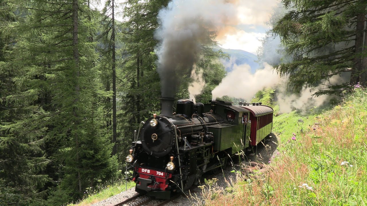 DFB HG 4/4 704 erklimmt die Furka | Dampfbahn Furka Bergstrecke (4K)