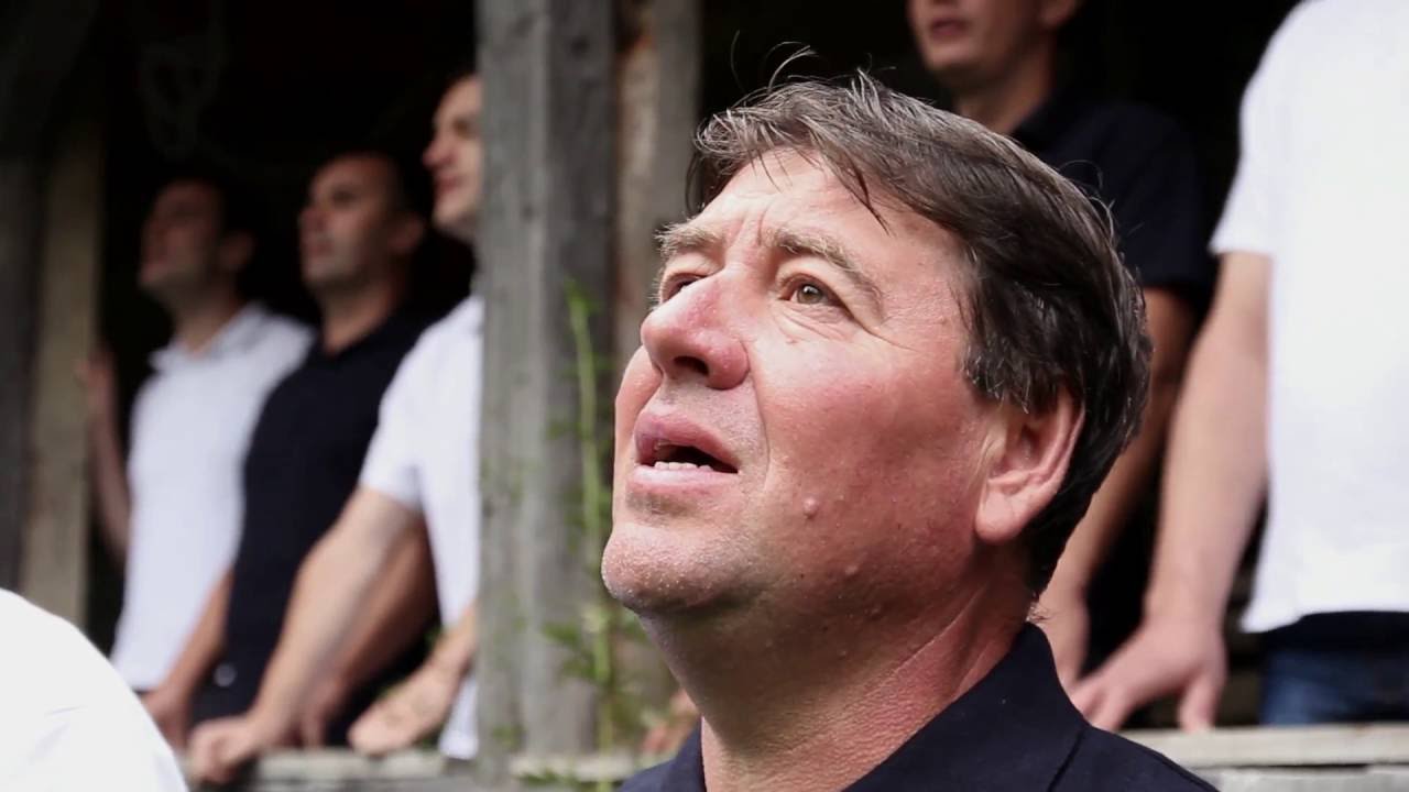 Cor bărbătesc Moisei- E plin de miraje pământul