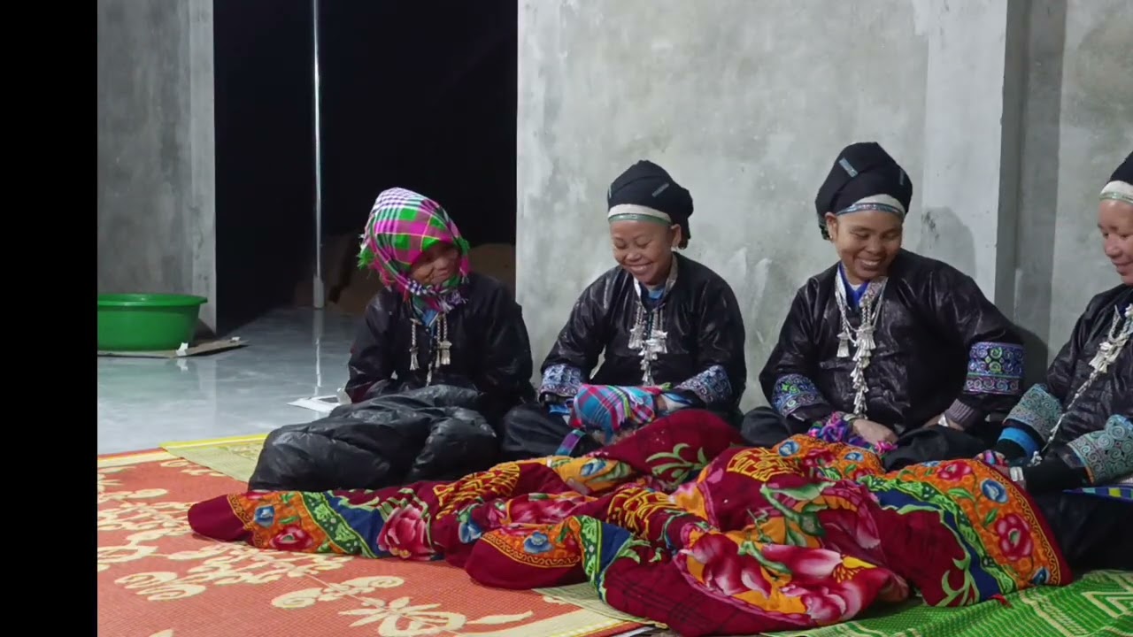 Hát nùng giao lưu gái lụng dăm shám cạp
