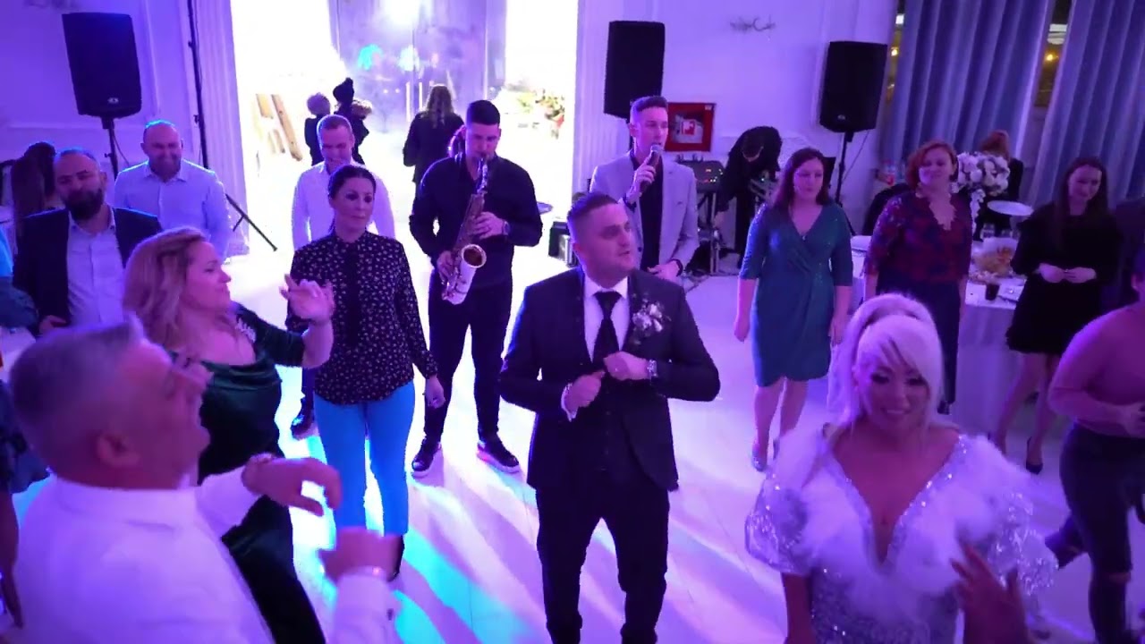 Bogdan Găbudean și Formația - Floare, floare ...Live