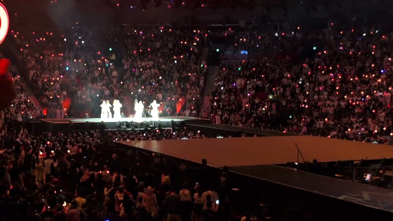 TWICE - SET ME FREE [4K] - THIS IS FOR Tour - Montreal 2026-03-03